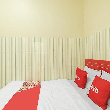 Oyo 91453 Hotel Srikandi Gejayan Maguwo Buitenkant foto
