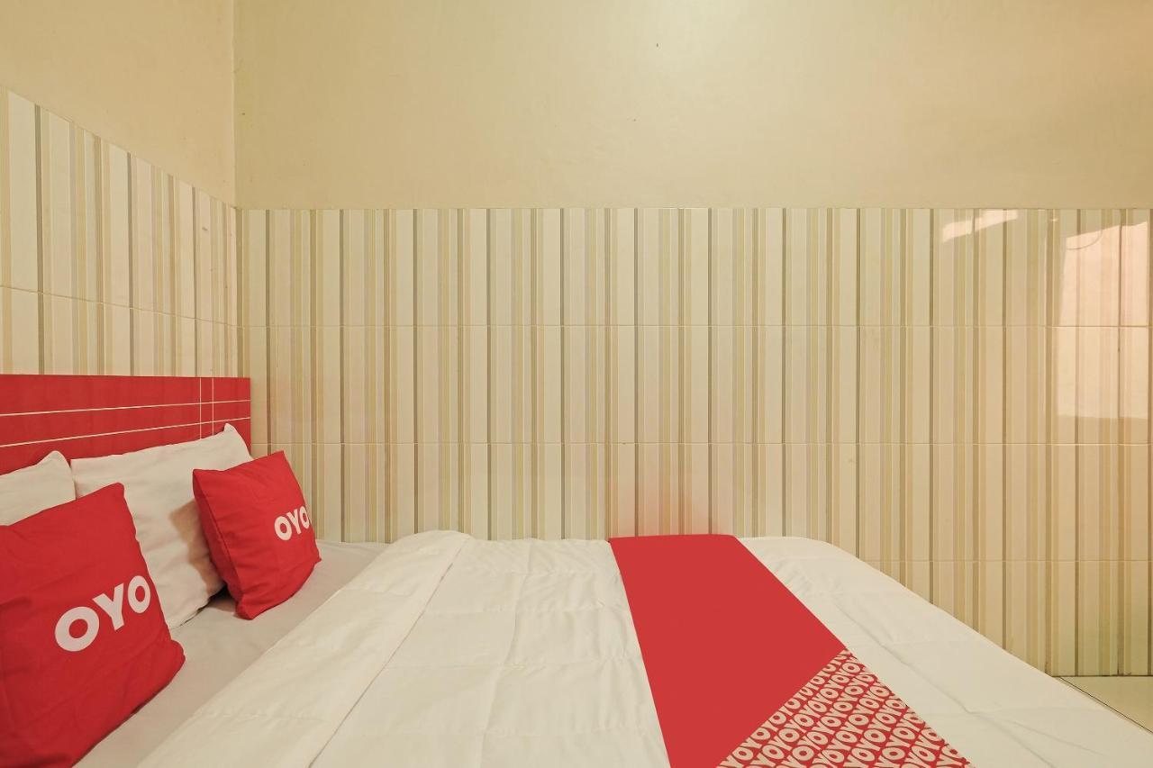 Oyo 91453 Hotel Srikandi Gejayan Maguwo Buitenkant foto