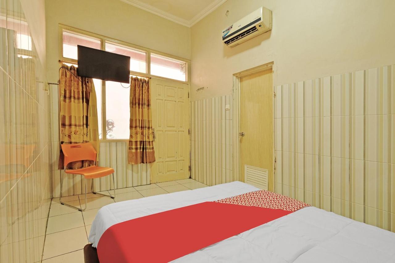 Oyo 91453 Hotel Srikandi Gejayan Maguwo Buitenkant foto