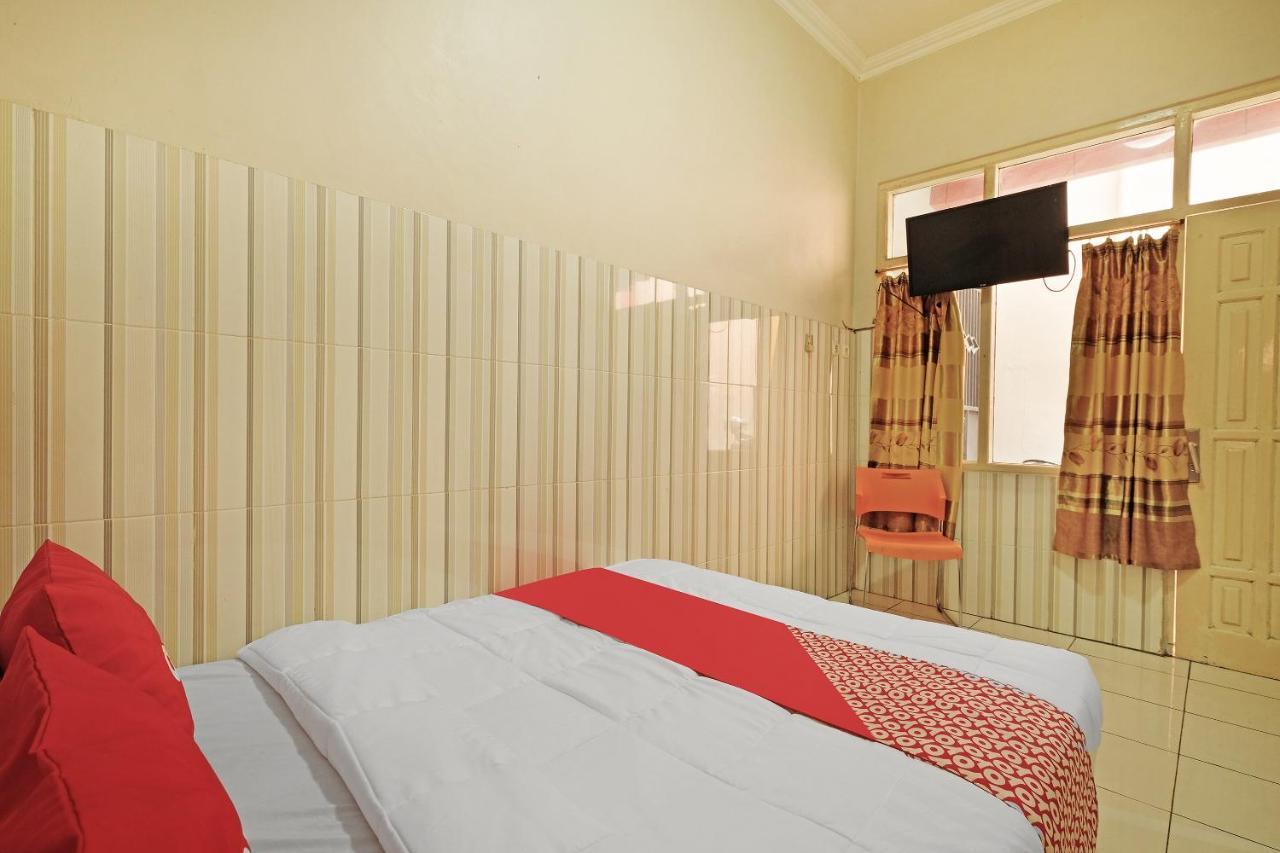 Oyo 91453 Hotel Srikandi Gejayan Maguwo Buitenkant foto